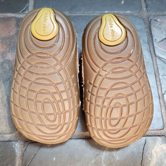 Stride Rite Shoes - Size 3 - Picture 2 of 3